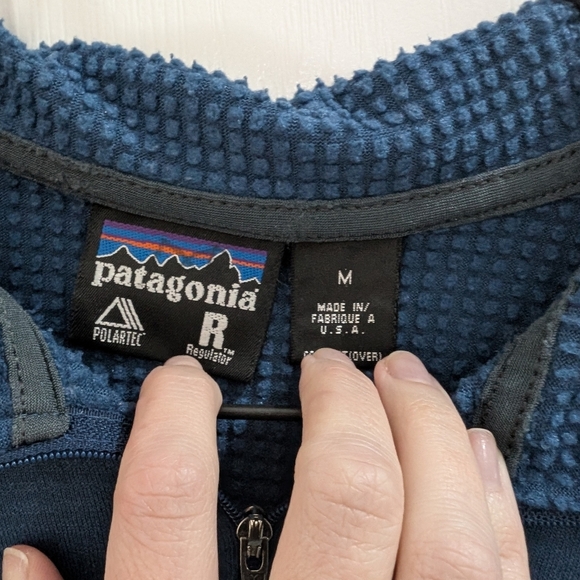 Patagonia Men's R1 Blue Pullover - Picture 3 of 9